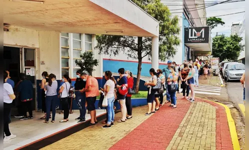 Campanha do 'câncer da pele' atrai centenas de pessoas em Apucarana