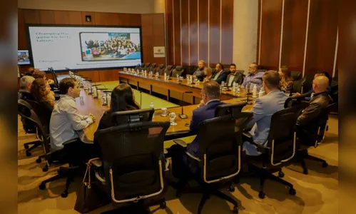 Paraná lança programa e oferta 10 mil bolsas de estudo em tecnologia