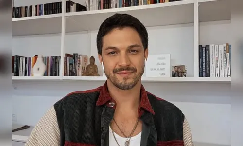 Romulo Estrela usa redes para se desconstruir: “Não repasso nudes”