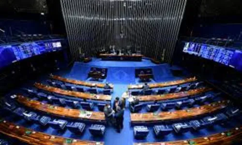 Senado inicia votação da PEC da Transição