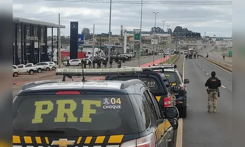 Paraná registra novos bloqueios em rodovias federais neste sábado (19)