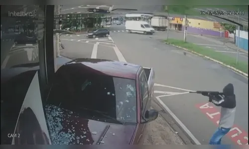 Homem é assassinado com vários tiros de fuzil; veja o flagrante