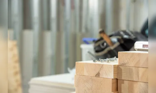 Ladrões invadem construção e levam todo o material de acabamento