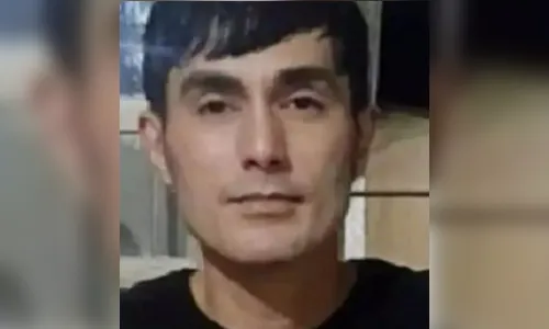 Homem que aparece em vídeo com produtor desaparecido presta depoimento