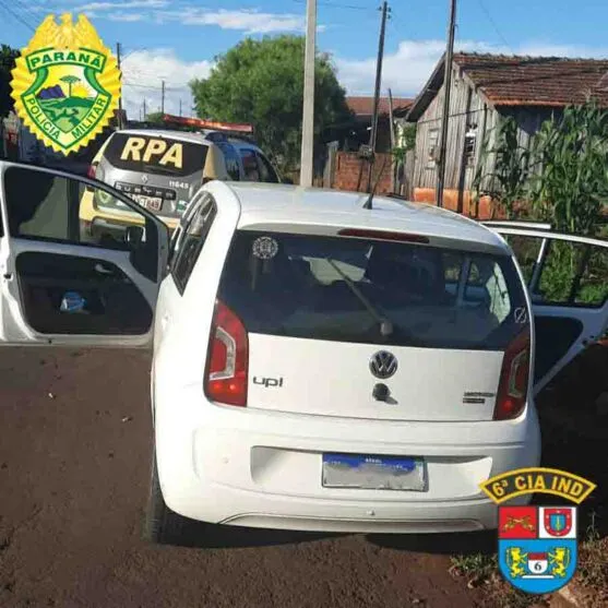 Carro  foi encontrado abandonado pela equipe RPA na Rua Orquídea, no Conjunto Nove Casas
