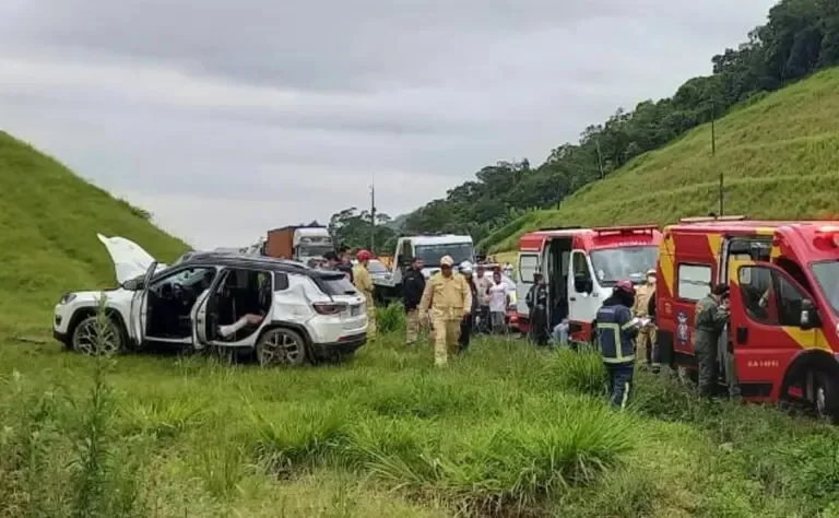 O acidente aconteceu no quilômetro 25 da BR-277
