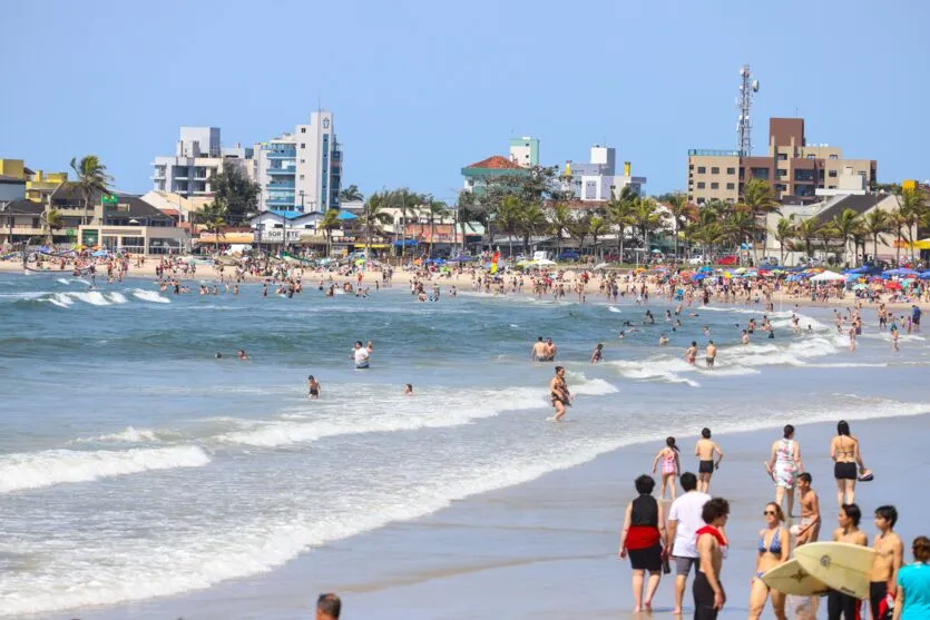 Shows gratuitos vão animar o verão nas praias do Paraná