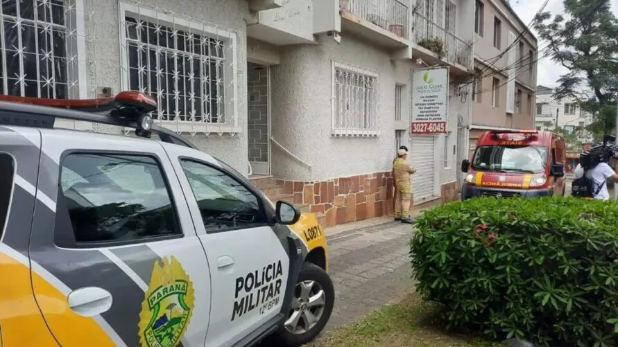 A vítima, que não foi identificada, teve o pé atingido pelo disparo