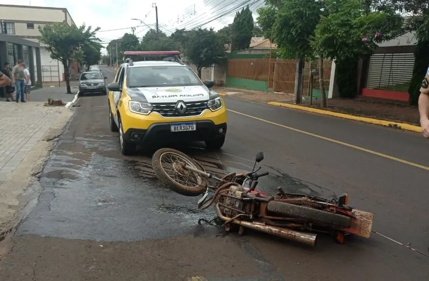 Motociclista teria mais de 60 anos e foi encaminhado ao Hospital da Providência em estado grave