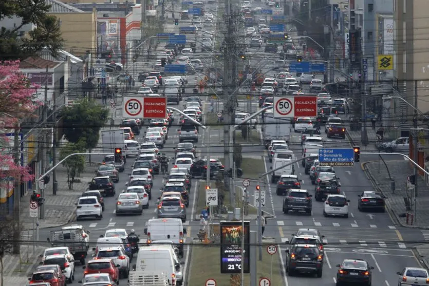 O Departamento de Transito do Paraná (Detran-PR) alerta sobre a obrigatoriedade do pagamento de débitos de veículos