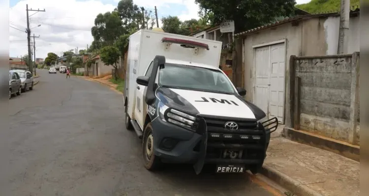 O corpo foi encontrado numa vala, na Vila Dalabona, em Ponta Grossa