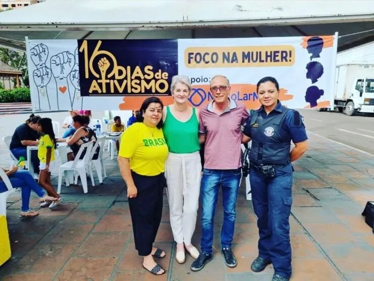 O encerramento foi marcado pelo movimento "Laço Branco", com a participação do prefeito de Arapongas, Sérgio Onofre