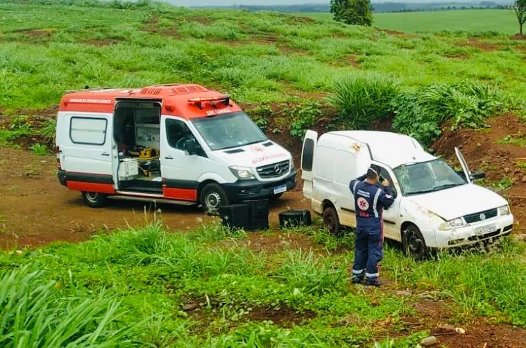 O jovem, de acordo com o Samu, sofreu um trauma leve na cabeça e foi levado para o Hospital da Providência