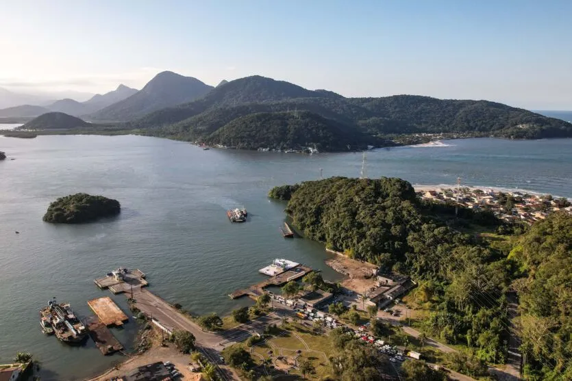 O mesmo procedimento foi realizado nos ferry boats Guaraguaçu e Nhundiaquara, ambos atualmente em operação