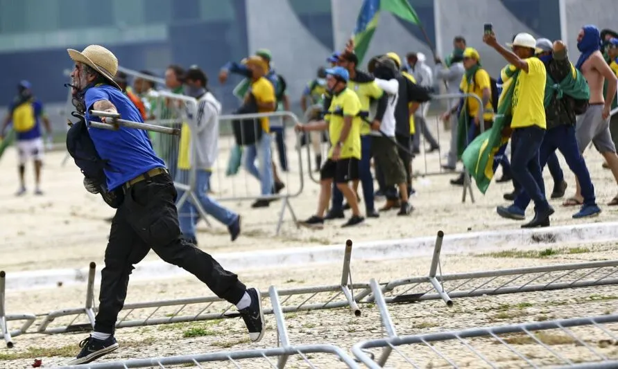 Os movimentos também planejam um ato político em Brasília na próxima quarta-feira, 11