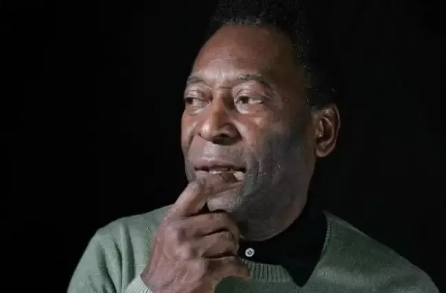 Pelé teve piora na saúde em boletim médico publicado nesta quarta-feira