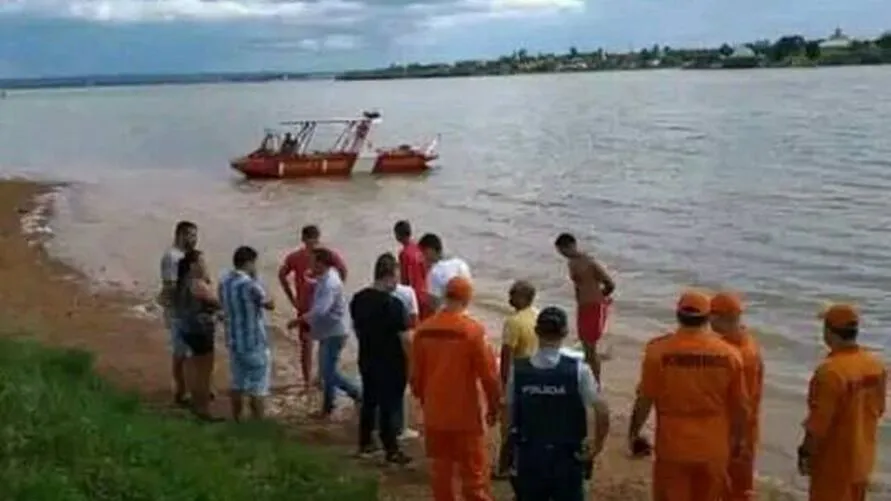 Segundo os bombeiros, a família era de Suzano, na região metropolitana de São Paulo