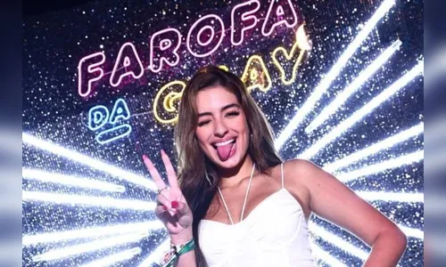 Tiktoker rebate críticas após beijar mais de 30 pessoas na Farofa