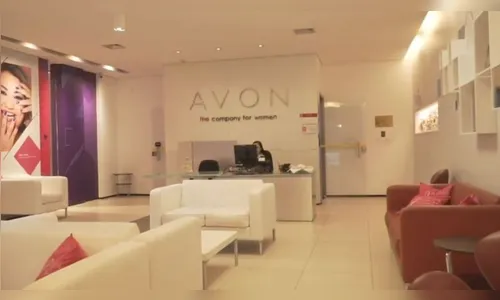 Avon é multada em US$ 46 milhões nos Estados Unidos; entenda