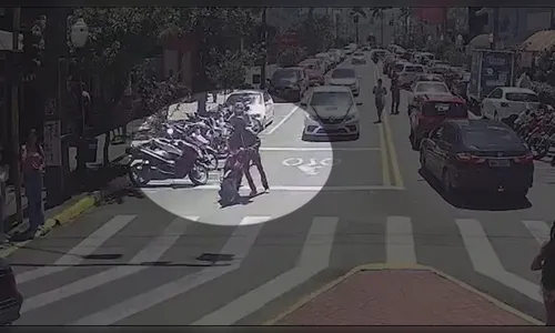 Câmeras flagram furto de moto no centro de Apucarana; veja