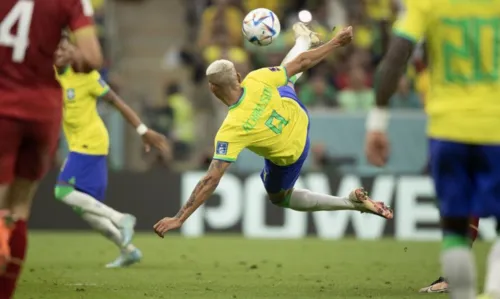 A equipe brasileira vencia o jogo por 1 a 0 antes de Richarlison marcar o golaço