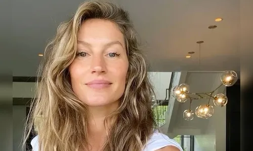 Gisele Bündchen desembarca com os filhos em São Paulo