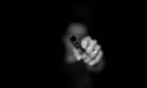 Deputados de GO aprovam Bolsa Arma para mulheres vítimas de violência