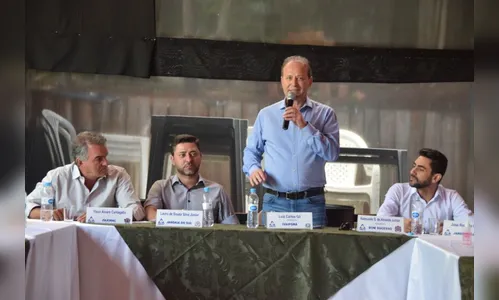 Prefeito de Ivaiporã, Carlos Gil, se diz sobrecarregado