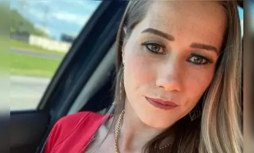 Morre no hospital motorista que bateu carro contra van estacionada