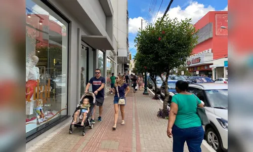 Veja o horário de funcionamento do comércio e supermercados