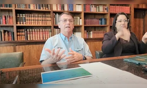 'Nada justifica tentativa de ato terrorista', diz Bolsonaro em live