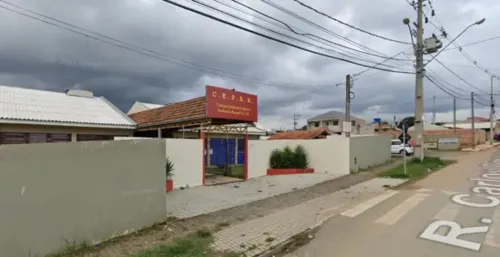 Colégio Estadual Prof. Anderson Rangel E. F. M. está localizado no bairro Veneza, em Fazenda Rio Grande