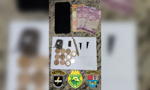 PM apreende maconha e cocaína com jovem no centro de Apucarana