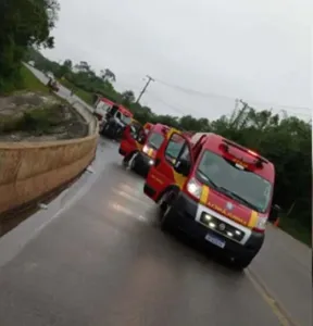 Corpo de Bombeiros atendeu as vítimas do acidente