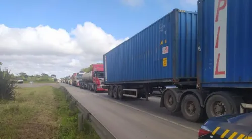 Filas dificultam trânsito no sentido litoral do Paraná