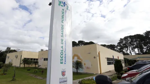 Foram realizados cursos de especialização, capacitação e graduação, alcançando 123.265 profissionais, desde 2019 até dezembro deste ano