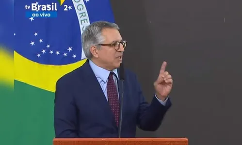 O que é todes, gênero neutro usado pelo governo Lula em eventos