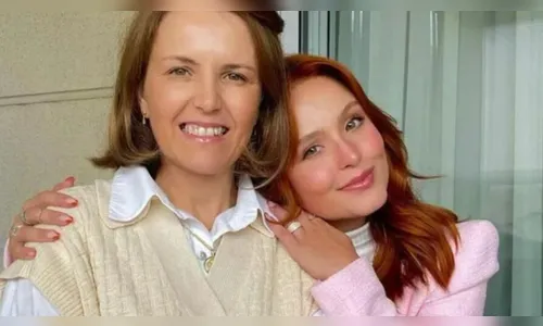 Mãe de Larissa Manoela se pronuncia após parar de seguir a filha