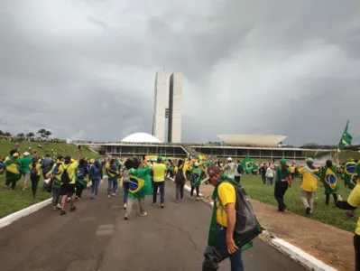 Manifestantes invadiram o STF neste domingo (8)