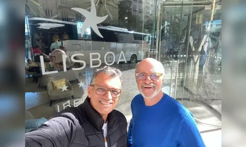 Marcos Caruso se casa com técnico de enfermagem em Portugal