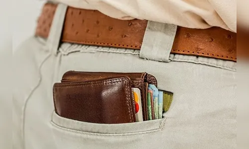 Morador de Apucarana tem documentos e R$520 furtados em circular