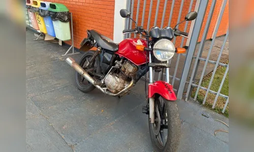 Com moto furtada, homem tenta fugir da PM e acaba preso em Apucarana