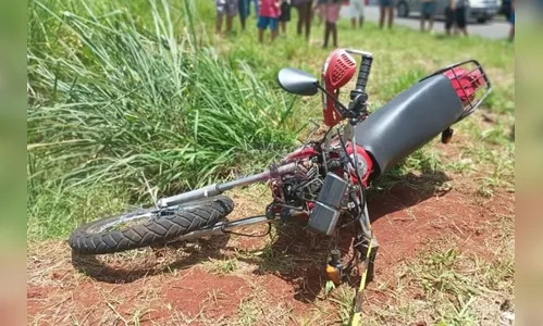 Motociclista morre e mulher fica ferida em acidente no Contorno Sul