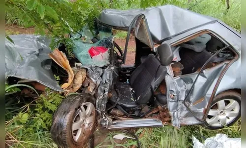 Pai e filho de 7 meses morrem em acidente com caminhoneiro sem CNH