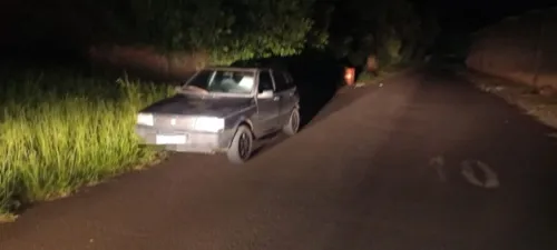 O carro foi localizado no Parque Industrial Norte I, na madrugada deste sábado (24).