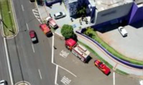 Homem cai de telhado durante manutenção em farmácia, em Londrina