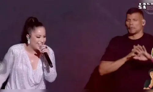 Mari Fernandez confunde tradução de Libras com dança: 'Fazendo TikTok'