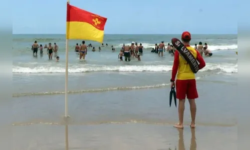 PR: 63 pessoas foram salvas de afogamento em apenas 8 dias no litoral