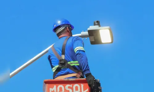 Apucarana anuncia pacote para colocação de 2.200 luminárias de LED