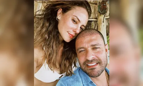 Paolla Oliveira encanta ao postar clique com Diogo Nogueira em viagem
